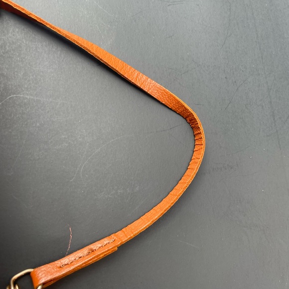 Louis Vuitton papillon pochette in monogram canvas - Picture 5 of 8